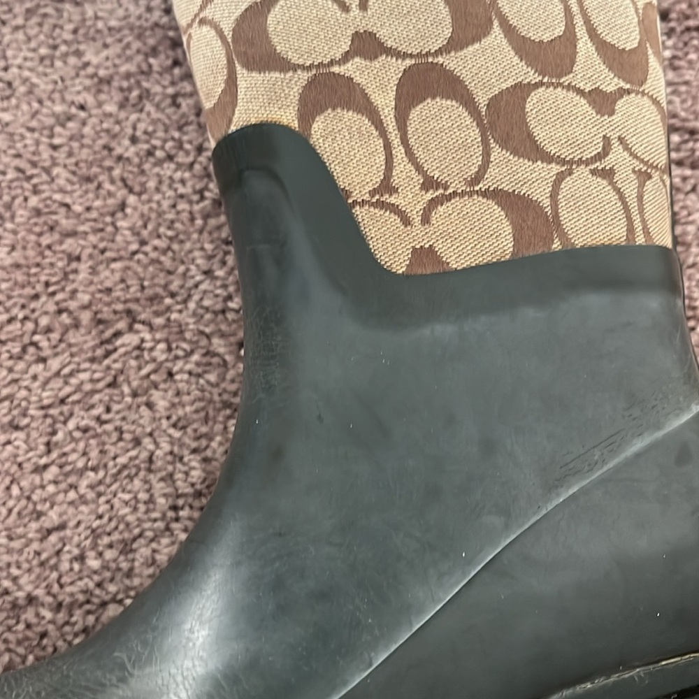 COACH rain boots, size 7 LOGO - Picture 4 of 5
